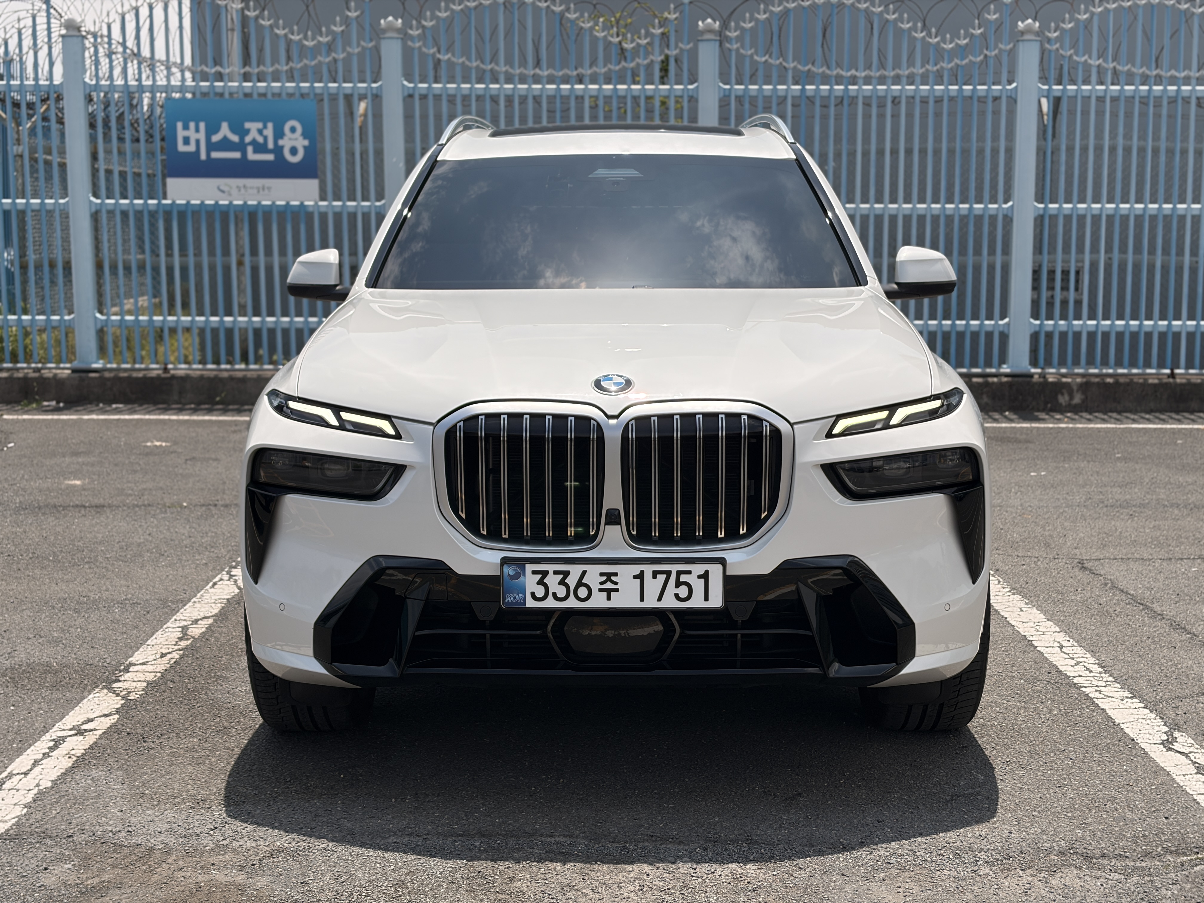 BMW X7 (G07) xDrive 40d M 스포츠 7인승 이미지 2